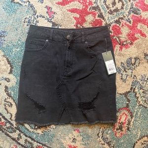 Black denim skirt *w tags!